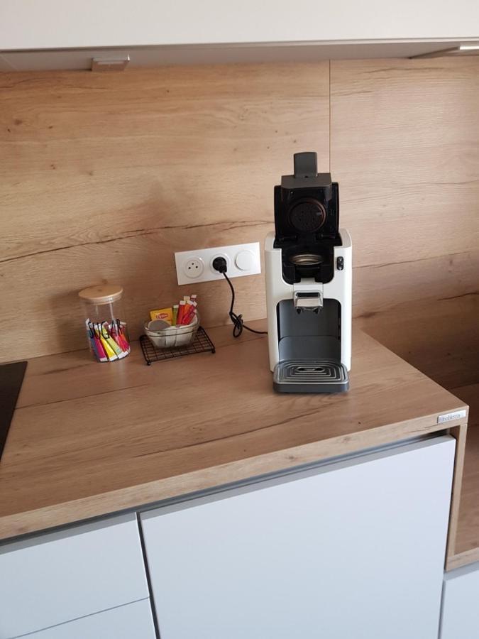 A 200M De La Mer Super Logement Cocoon 카네트 외부 사진